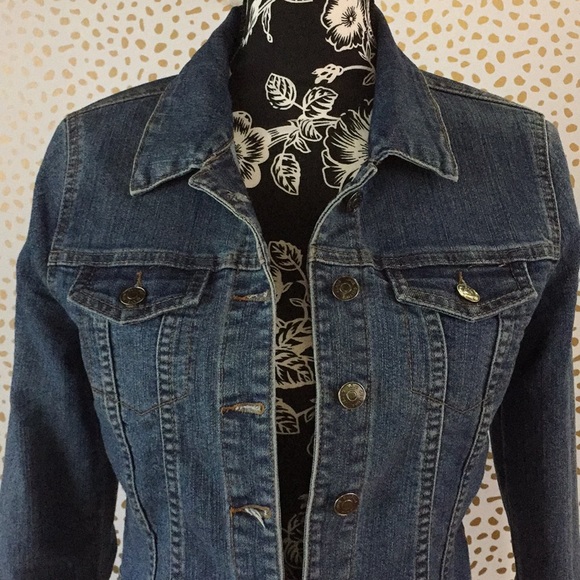 Love culture denim jacket size medium - Picture 2 of 4